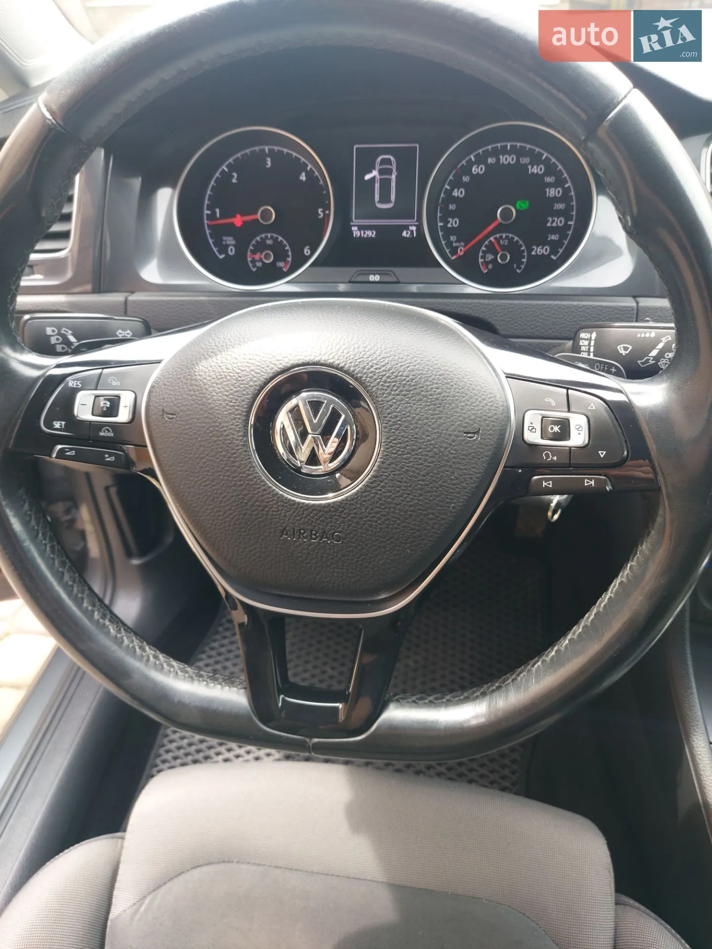 Volkswagen Golf 2017 VIN WVWZZZAUZJP548229 фото оголошення 19 з 29