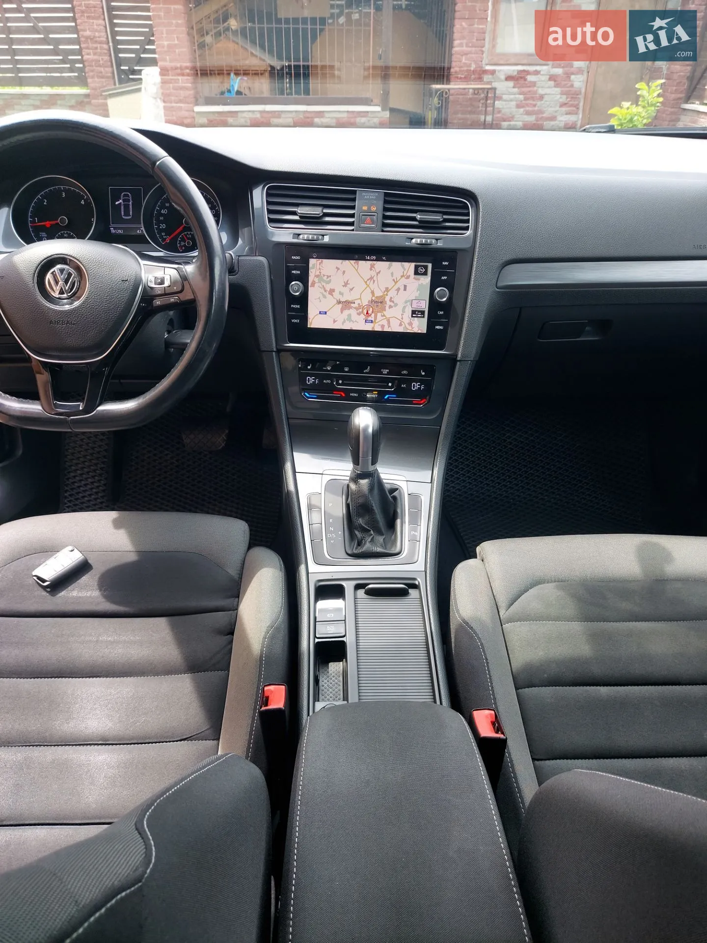 Volkswagen Golf 2017 VIN WVWZZZAUZJP548229 фото оголошення 20 з 29