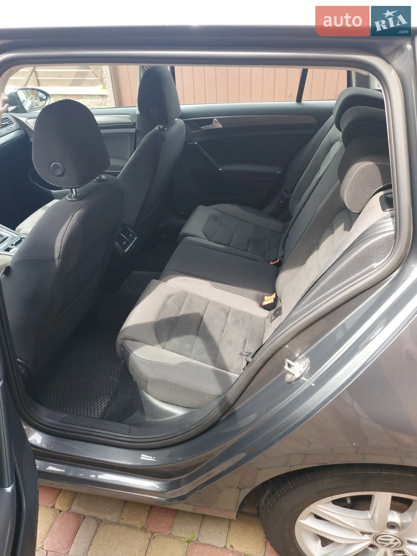 Volkswagen Golf 2017 VIN WVWZZZAUZJP548229 фото оголошення 23 з 29