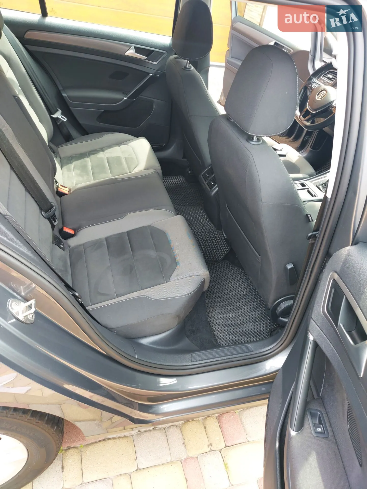 Volkswagen Golf 2017 VIN WVWZZZAUZJP548229 фото оголошення 25 з 29