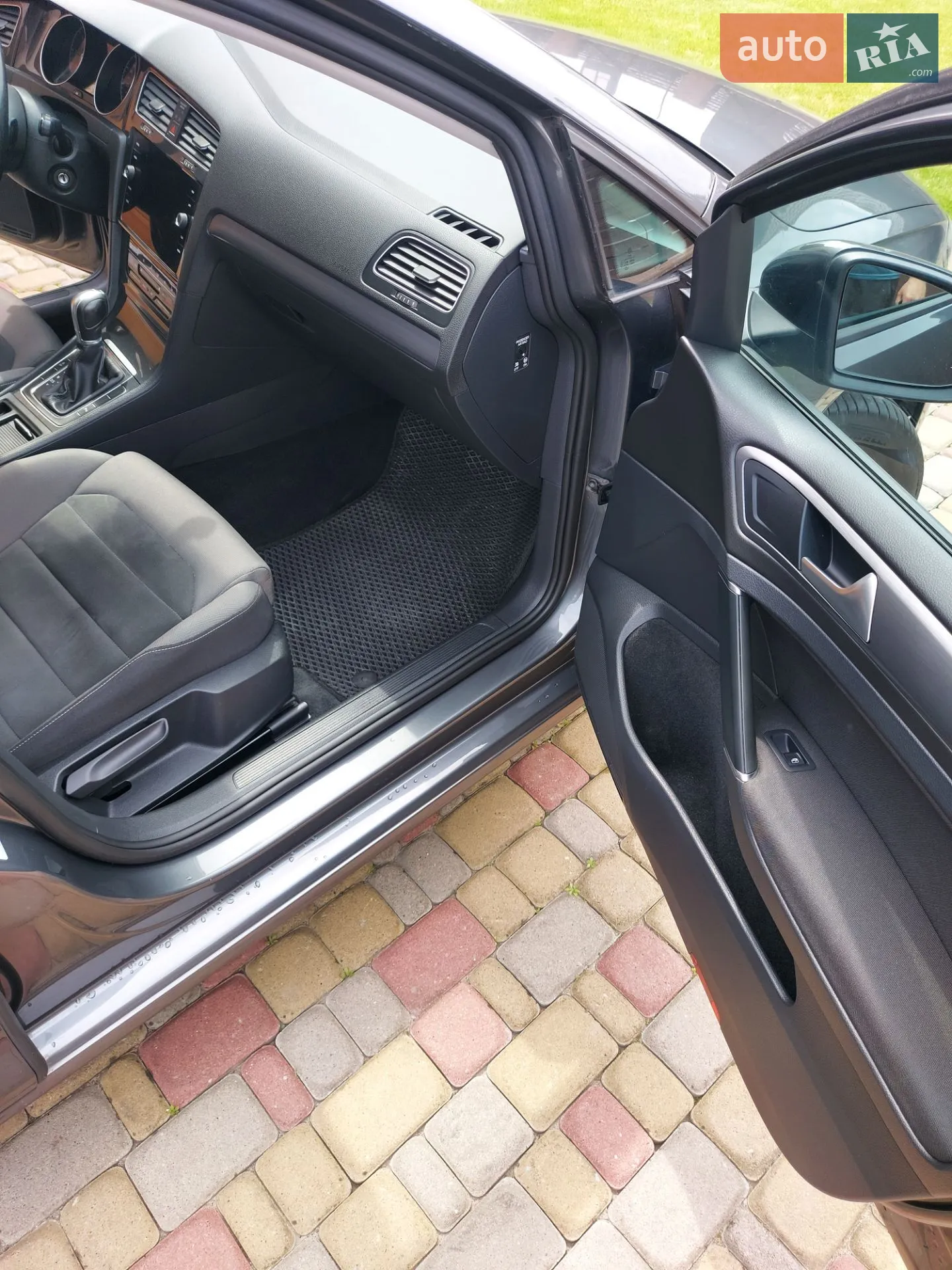 Volkswagen Golf 2017 VIN WVWZZZAUZJP548229 фото оголошення 26 з 29