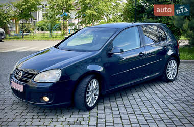 Хэтчбек Volkswagen Golf 2006 в 