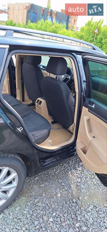 Універсал Volkswagen Golf 2008 в Вінниці