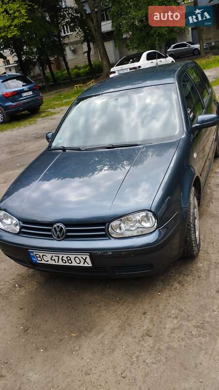 Volkswagen Golf 2003