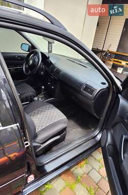 Универсал Volkswagen Golf 2000 в 