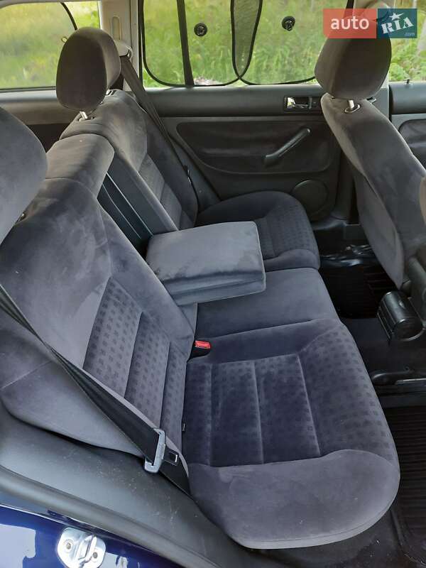 Универсал Volkswagen Golf 2002 в Запорожье