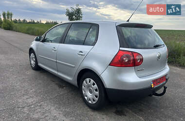 Хетчбек Volkswagen Golf 2006 в 