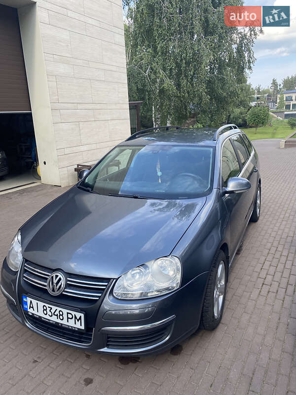 Универсал Volkswagen Golf 2008 в Киеве