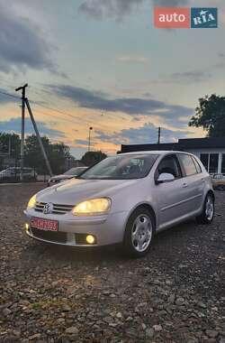 Хетчбек Volkswagen Golf 2007 в Новоархангельську