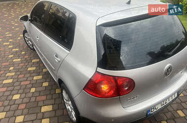 Хэтчбек Volkswagen Golf 2009 в 