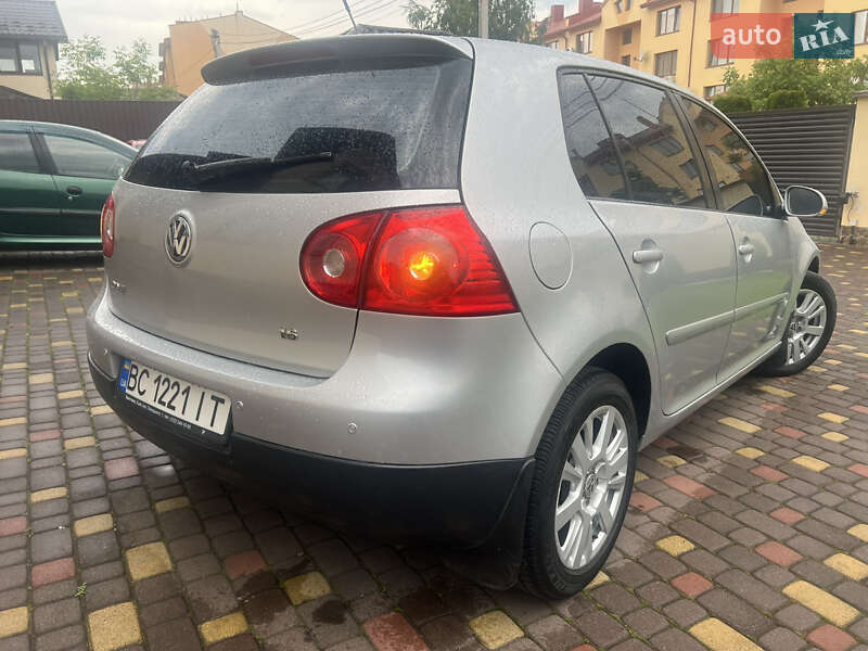 Хетчбек Volkswagen Golf 2009 в Львові