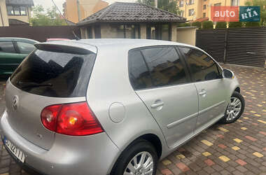 Хэтчбек Volkswagen Golf 2009 в 