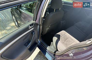 Универсал Volkswagen Golf 2010 в 