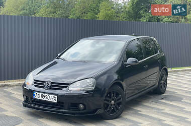 Хэтчбек Volkswagen Golf 2004 в Сваляве