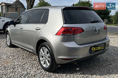 Хэтчбек Volkswagen Golf 2013 в 