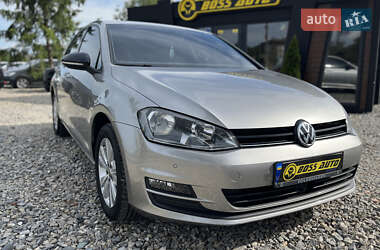 Хэтчбек Volkswagen Golf 2013 в 