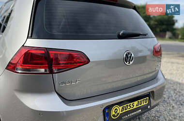 Хэтчбек Volkswagen Golf 2013 в 