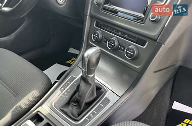 Хэтчбек Volkswagen Golf 2013 в 