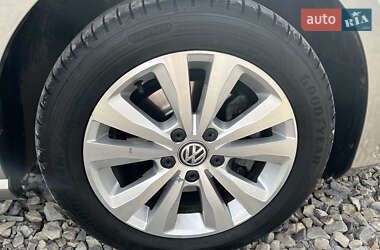 Хэтчбек Volkswagen Golf 2013 в 