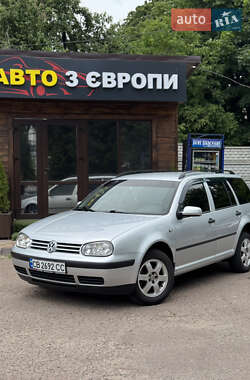 Универсал Volkswagen Golf 2001 в Чернигове