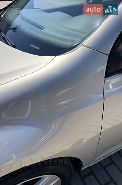 Хэтчбек Volkswagen Golf 2010 в 