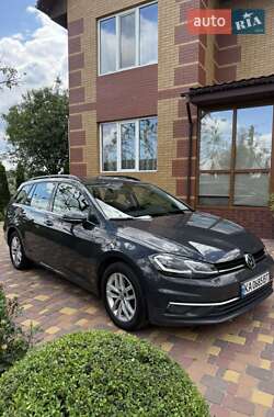 Универсал Volkswagen Golf 2018 в Смеле