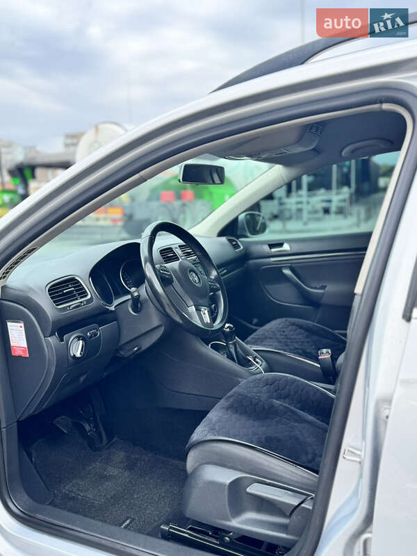 Універсал Volkswagen Golf 2013 в Хмельницькому