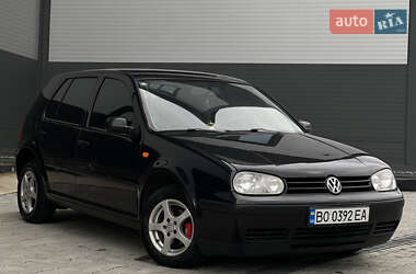 Хэтчбек Volkswagen Golf 1998 в 