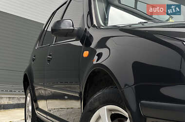Хэтчбек Volkswagen Golf 1998 в 