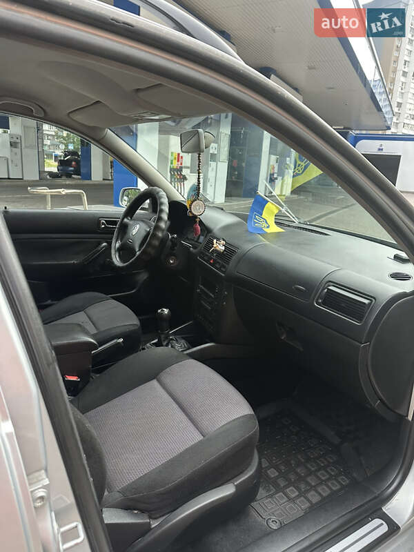 Универсал Volkswagen Golf 2001 в Киеве фото 15 Универсал Volkswagen Golf 2001 в Киеве