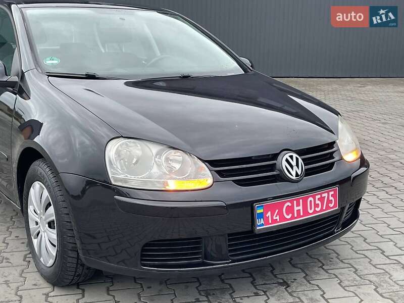 Хетчбек Volkswagen Golf 2008 в Івано-Франківську