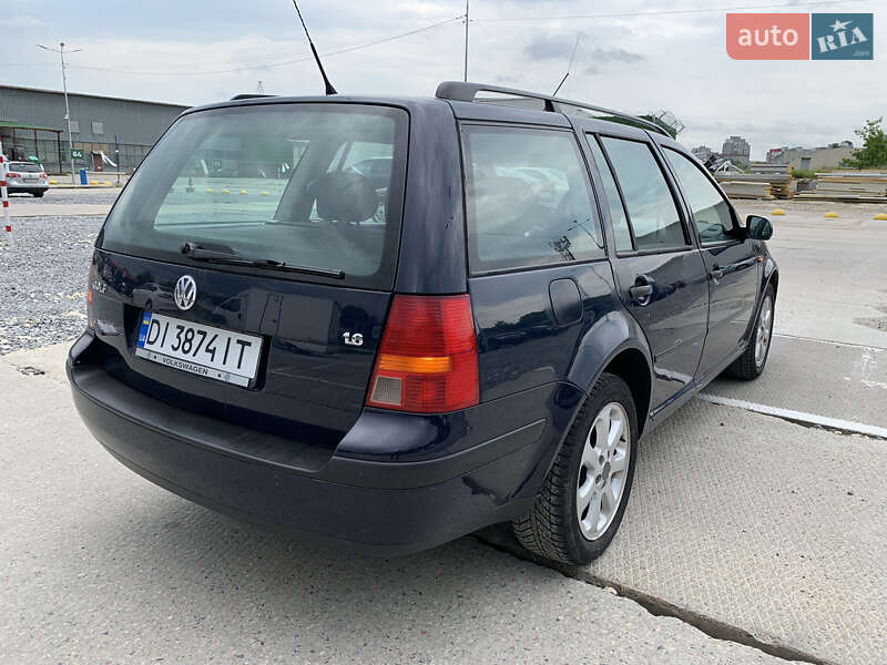Універсал Volkswagen Golf 2005 в Львові