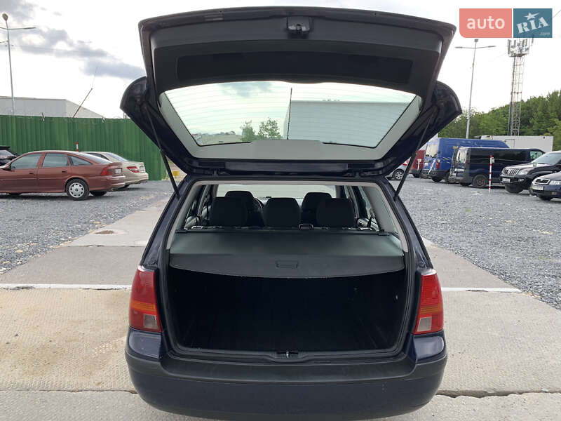 Універсал Volkswagen Golf 2005 в Львові