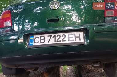 Хэтчбек Volkswagen Golf 1999 в 