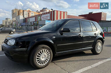 Хетчбек Volkswagen Golf 2002 в Харкові