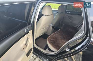 Универсал Volkswagen Golf 2010 в 