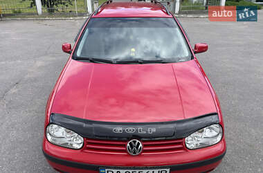 Универсал Volkswagen Golf 2005 в 