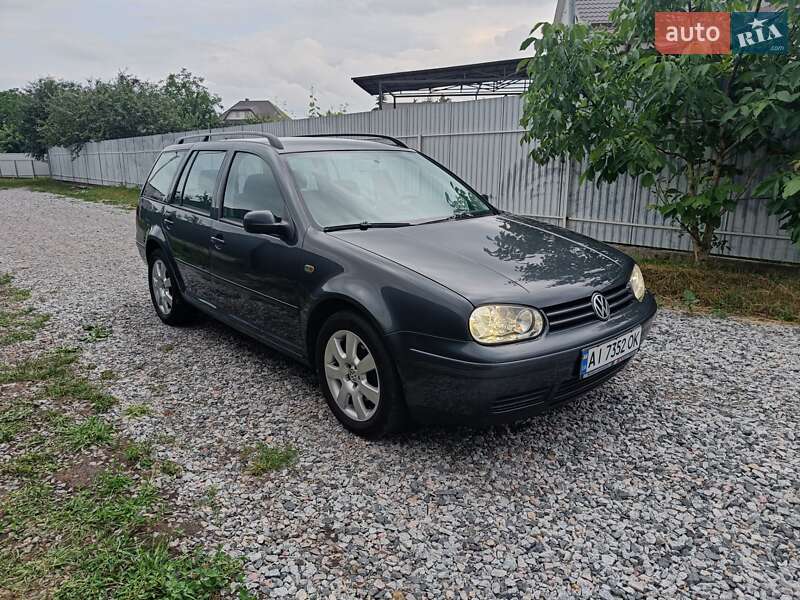 Volkswagen Golf 2003
