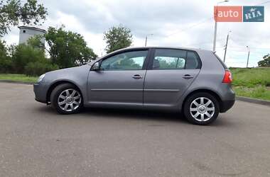 Хэтчбек Volkswagen Golf 2004 в Кривом Роге