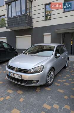 Хэтчбек Volkswagen Golf 2009 в Тернополе