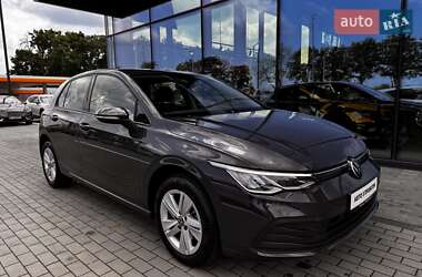 Хетчбек Volkswagen Golf 2022 в 
