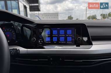 Хетчбек Volkswagen Golf 2022 в 