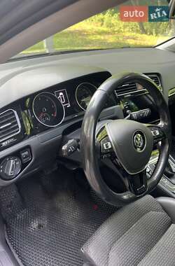 Универсал Volkswagen Golf 2015 в 
