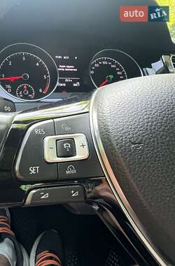 Универсал Volkswagen Golf 2015 в 