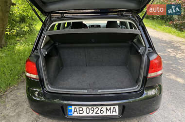 Хэтчбек Volkswagen Golf 2009 в 