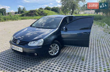 Хэтчбек Volkswagen Golf 2007 в Тульчине