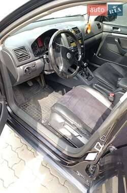 Универсал Volkswagen Golf 2009 в 
