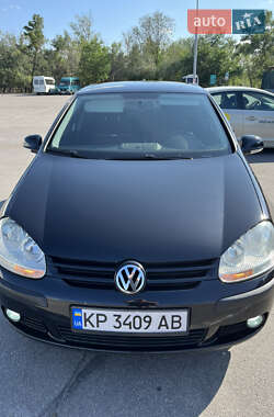 Хэтчбек Volkswagen Golf 2008 в Чугуеве