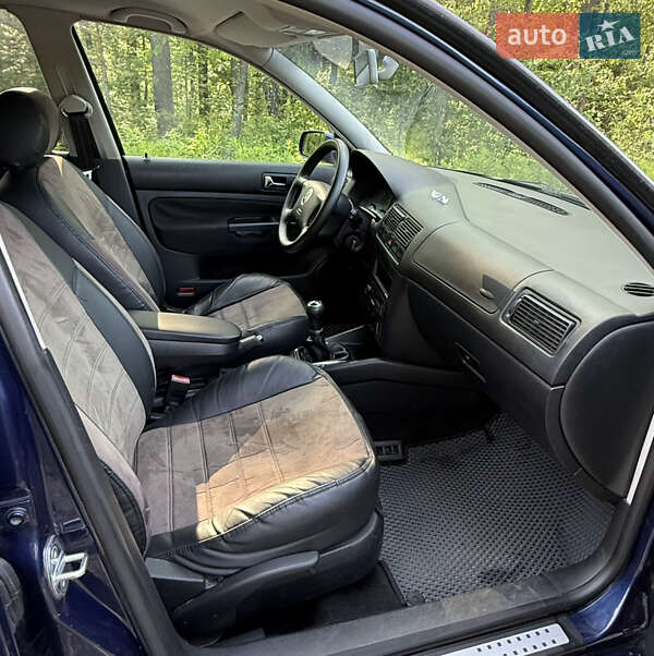 Универсал Volkswagen Golf 2002 в Житомире