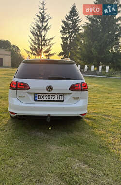 Універсал Volkswagen Golf 2013 в 